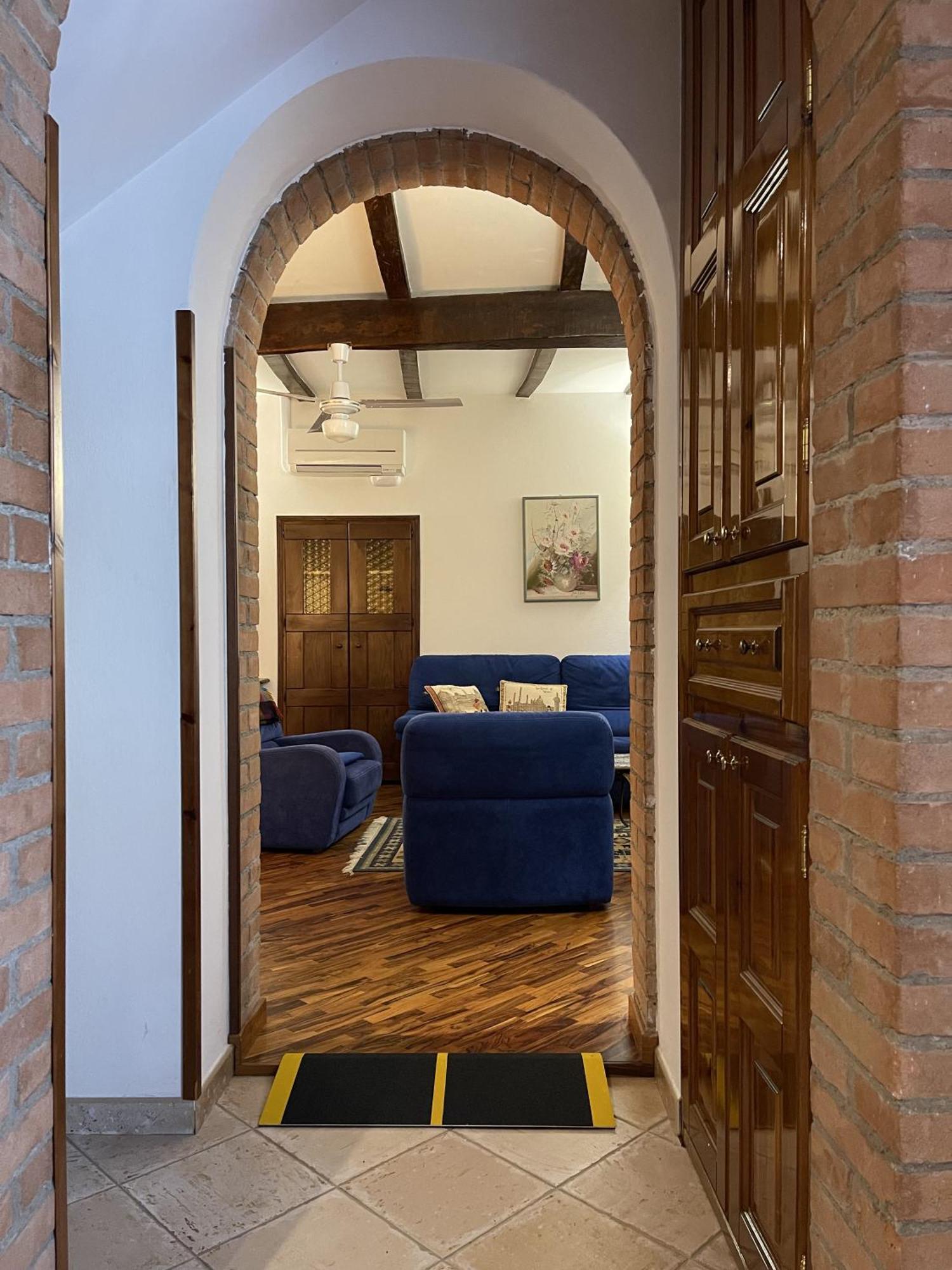 Mazzetti Country House-vita In Campagna Con Giardino Vimignano-Chiesa