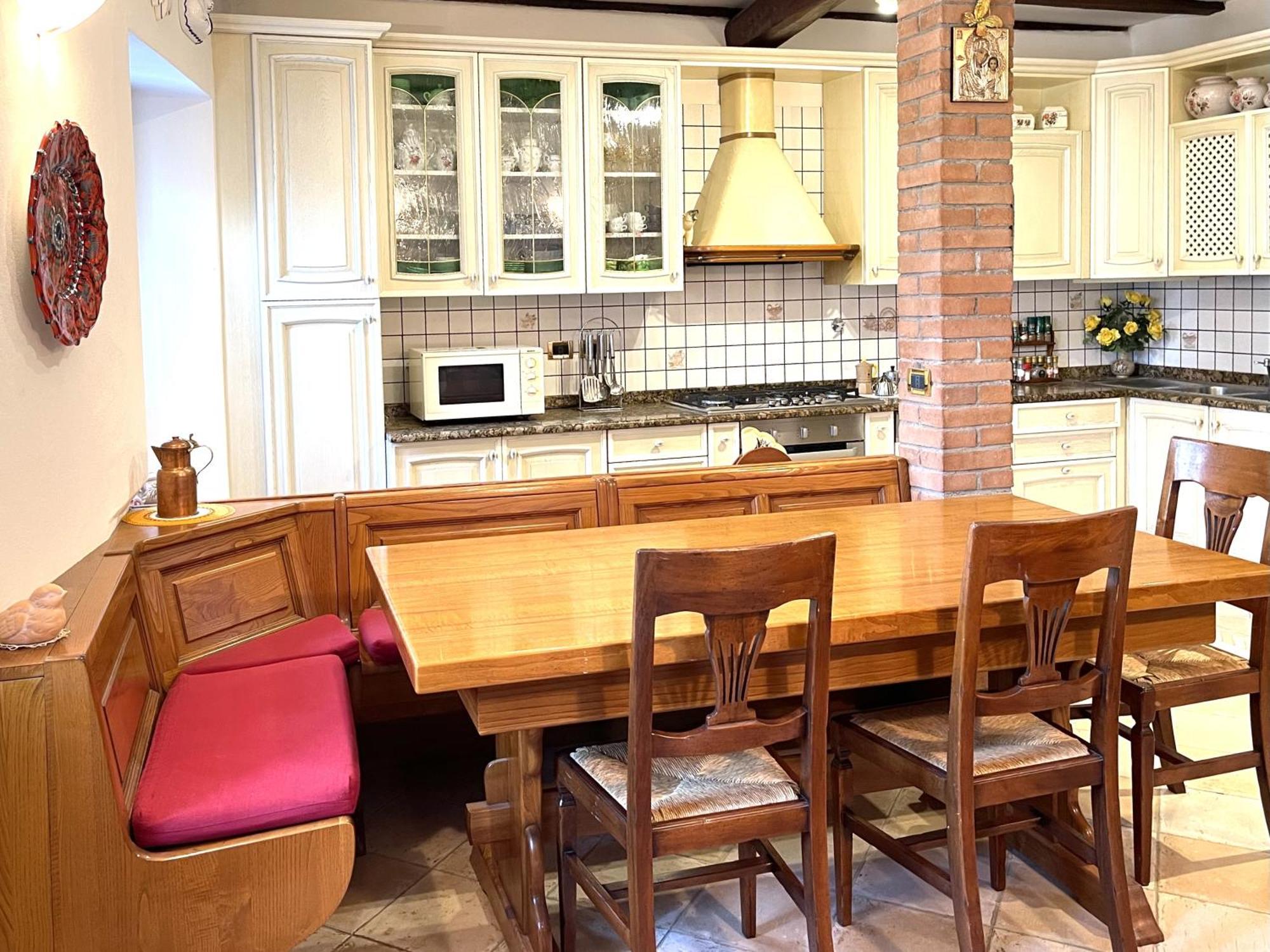 Mazzetti Country House-vita In Campagna Con Giardino