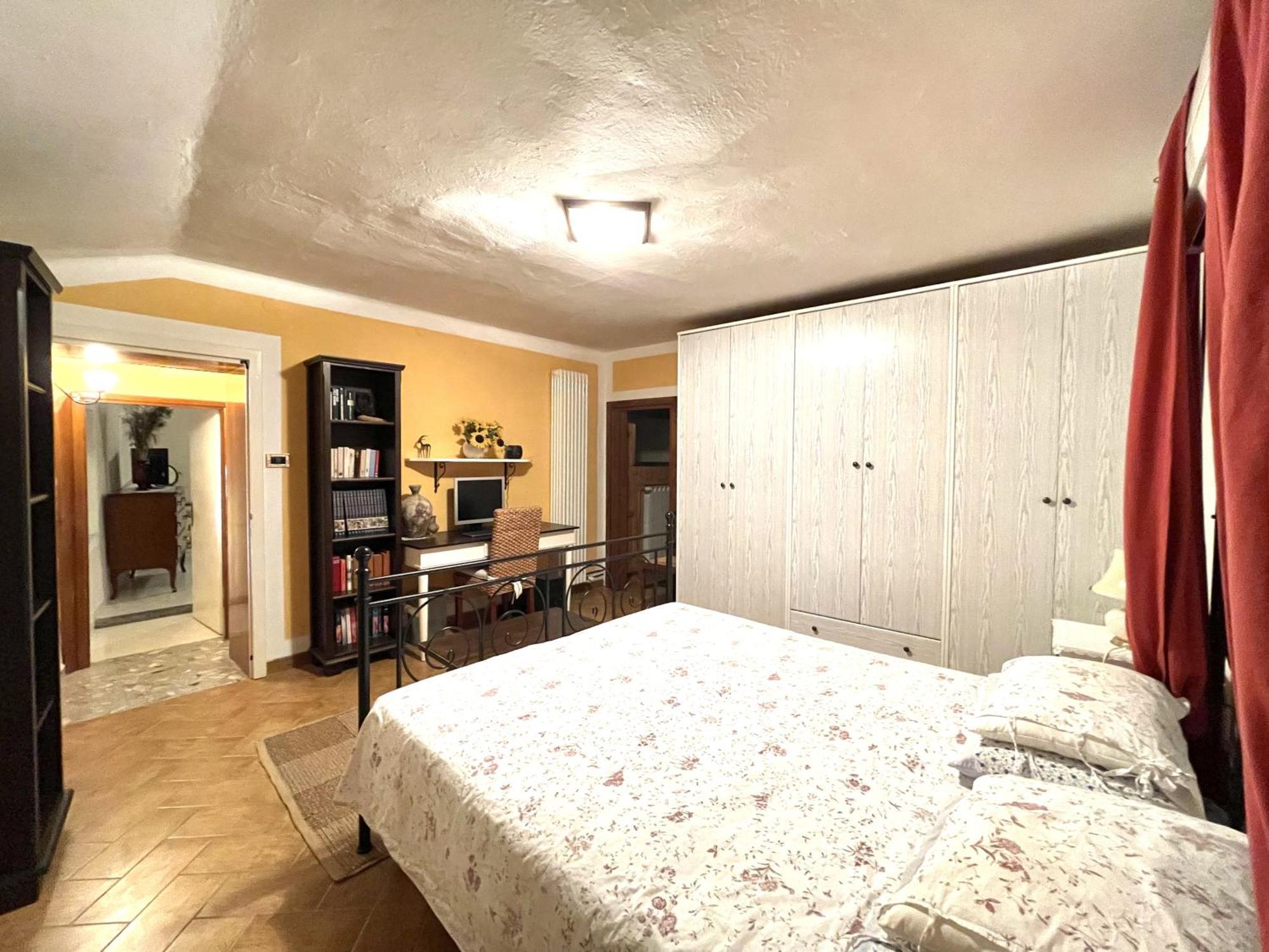 Mazzetti Country House-vita In Campagna Con Giardino