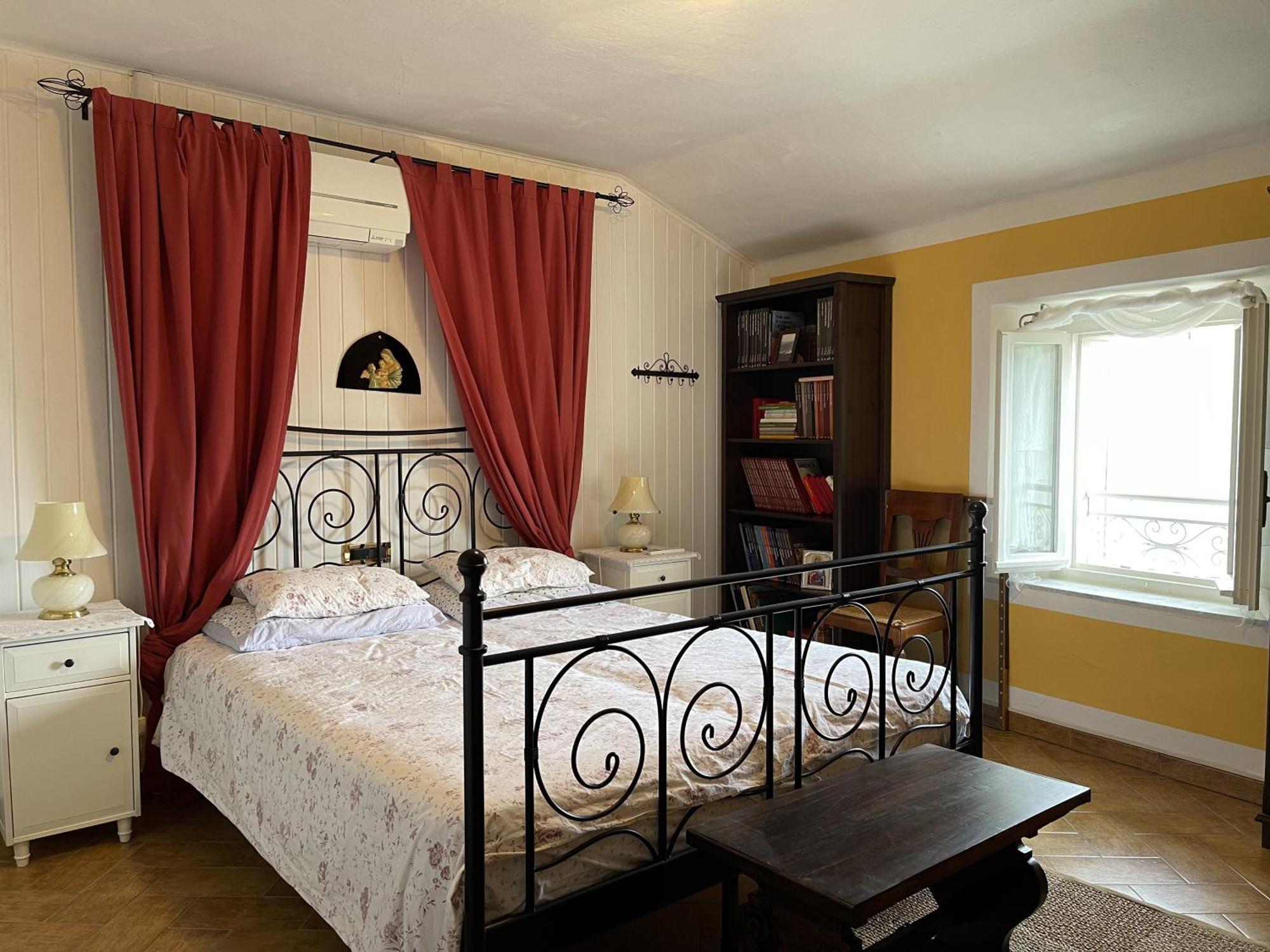 Villa Mazzetti Country House-vita In Campagna Con Giardino Vimignano-Chiesa